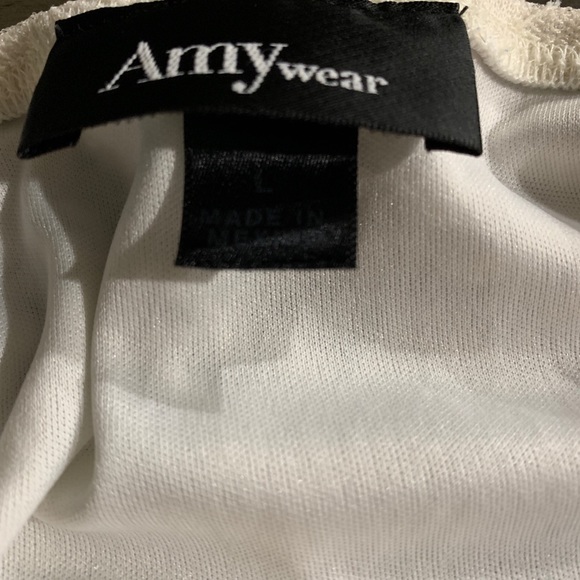 Amy Wear White Lace Dress - Picture 4 of 5